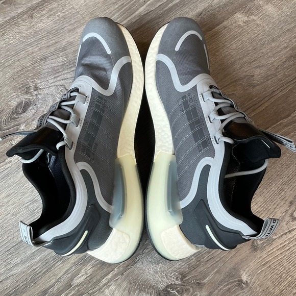 NWOB Adidas NMD_V3 Gore-Tex Team Grey Mens 12.5 UK 12 EU 47 1/3 main image 8